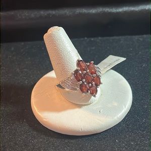 Genuine garnet sterling silver ring - B42